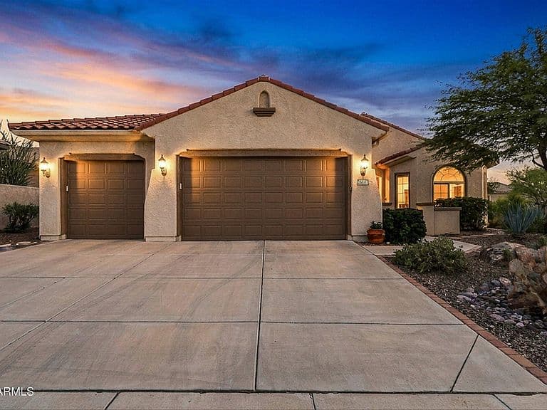 26847 W POTTER Drive photo 1
