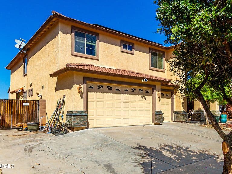 15826 W MERCER Lane photo 5
