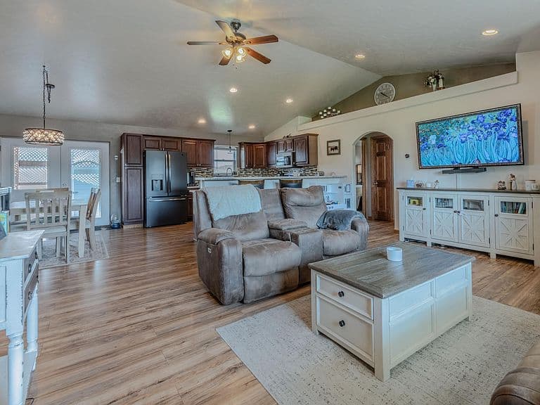 1362 Bobwhite Ct photo 3