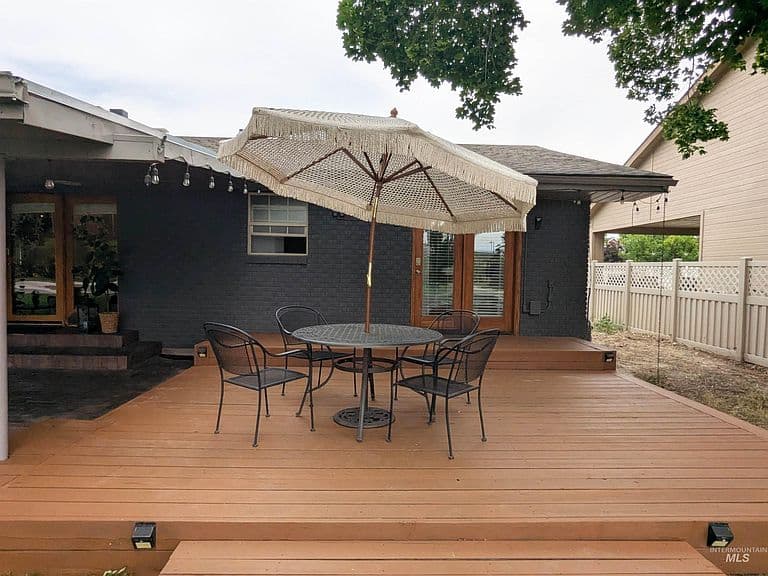 8709 W Ben Ct photo 2
