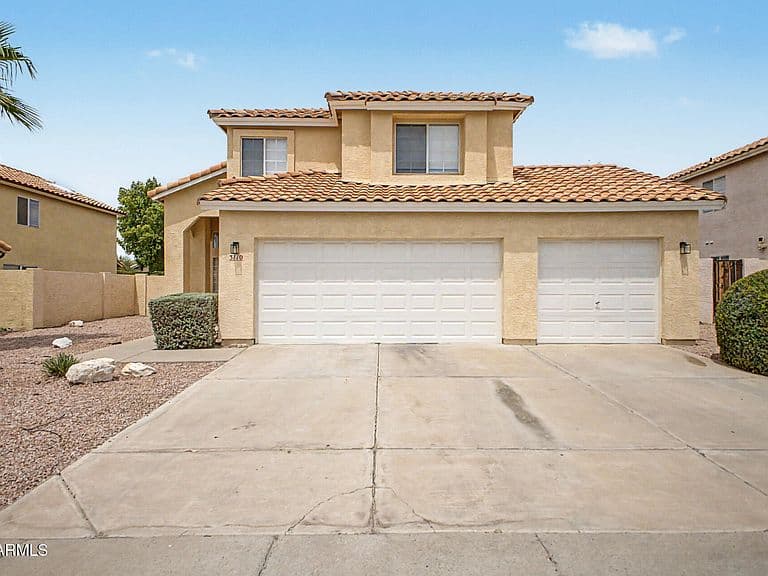 3110 E COTTONWOOD Lane photo 1