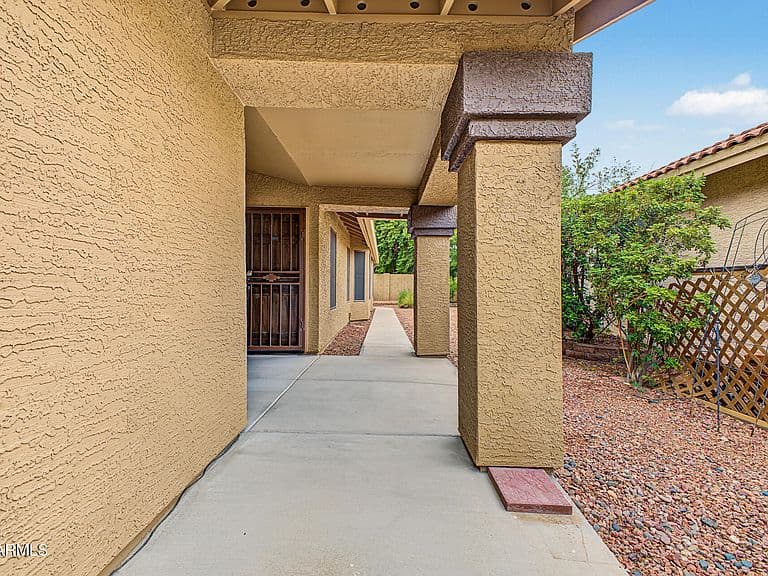 924 W SUNWARD Drive photo 5