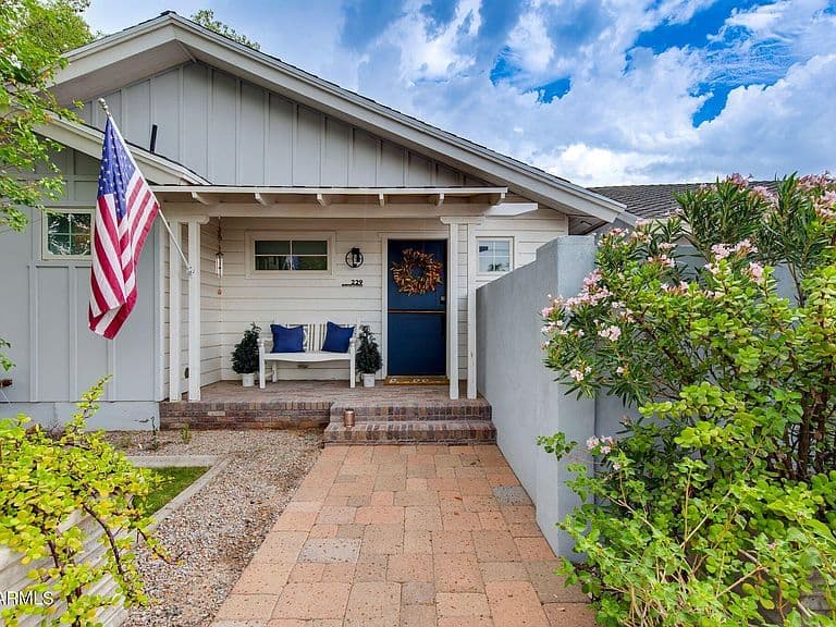229 W MORTEN Avenue photo 5