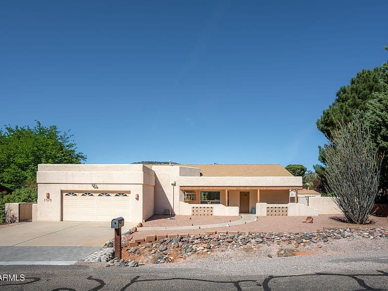 105 REDROCK Road photo 1