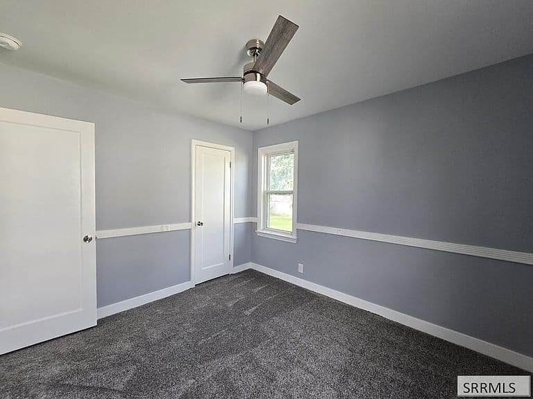 255 Clifford St photo 4