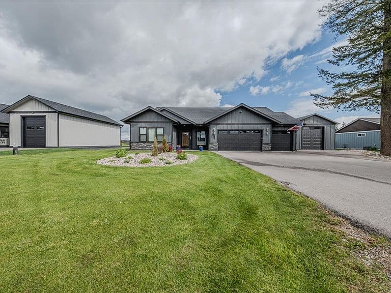 169 Brody Ln photo 3