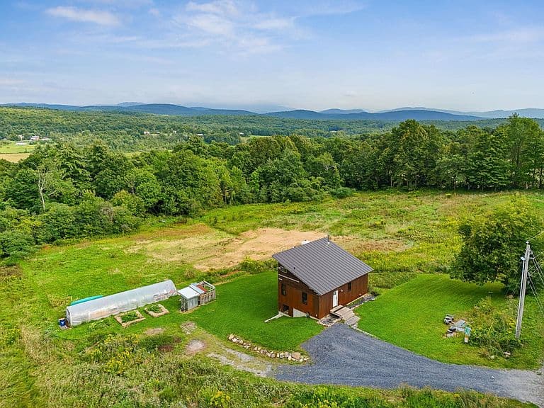 2944 Shellhouse Mountain Road photo 1