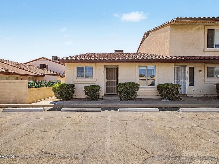 6454 E UNIVERSITY Drive #9 photo 2