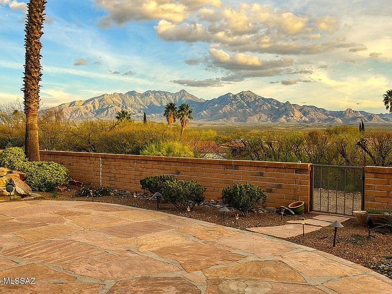 4209 S Emelita Dr photo 3