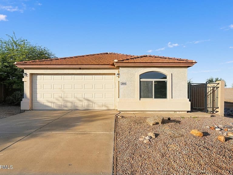 28645 N DOLOMITE Lane photo 3