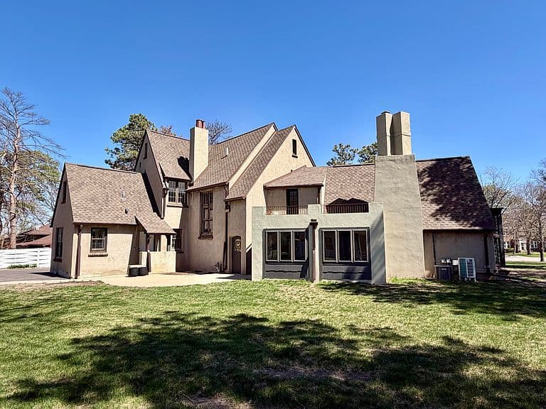 915 University Blvd photo 3