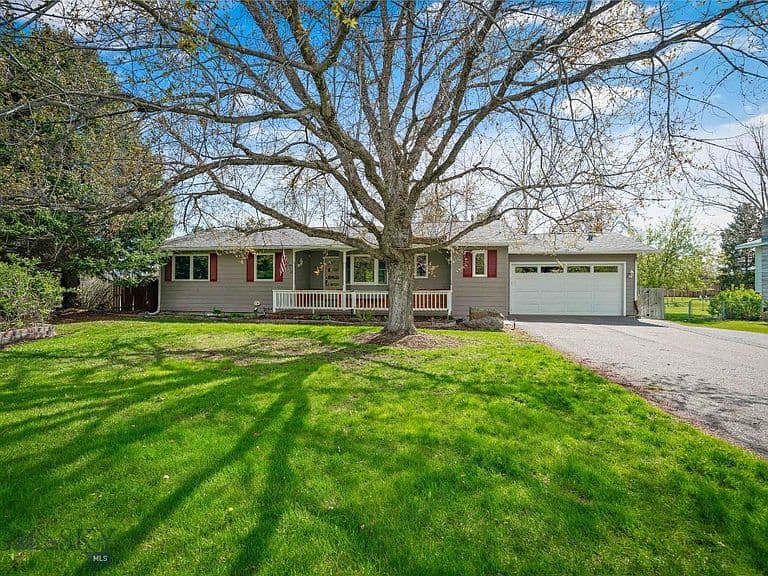 219 Coulee Dr photo 1