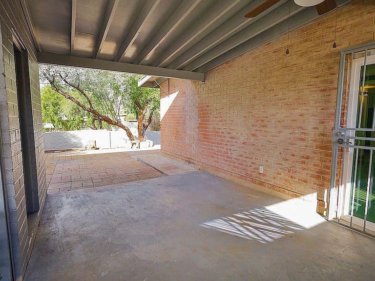 7011 E Rosewood St photo 5