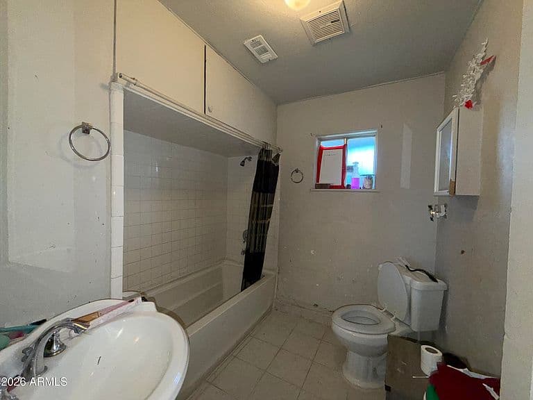 6019 W ORANGEWOOD Avenue photo 4