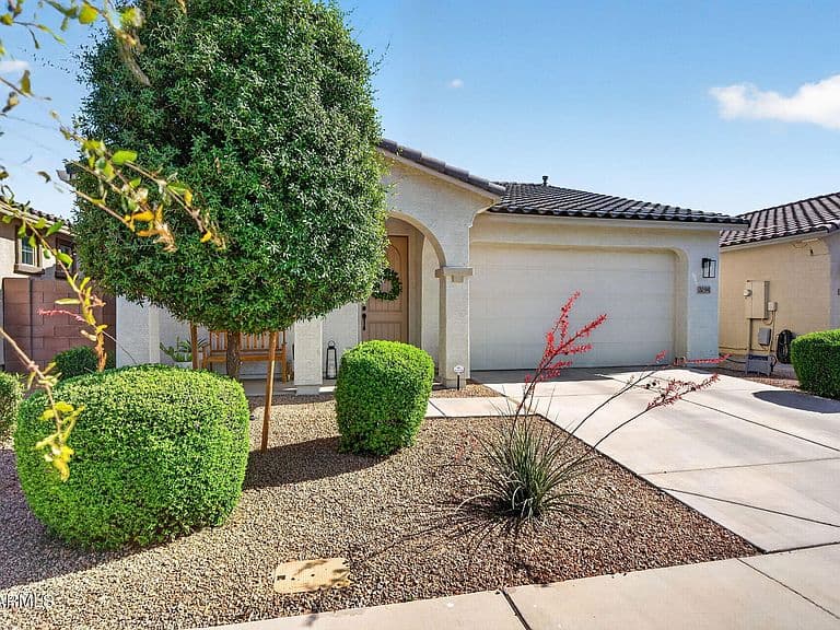 20391 E ESTRELLA Road photo 2