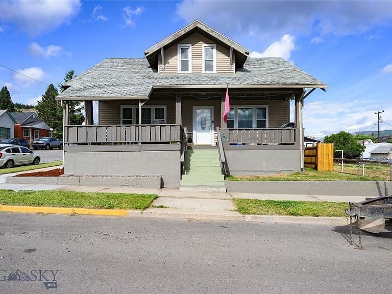 620 Ash St photo 2