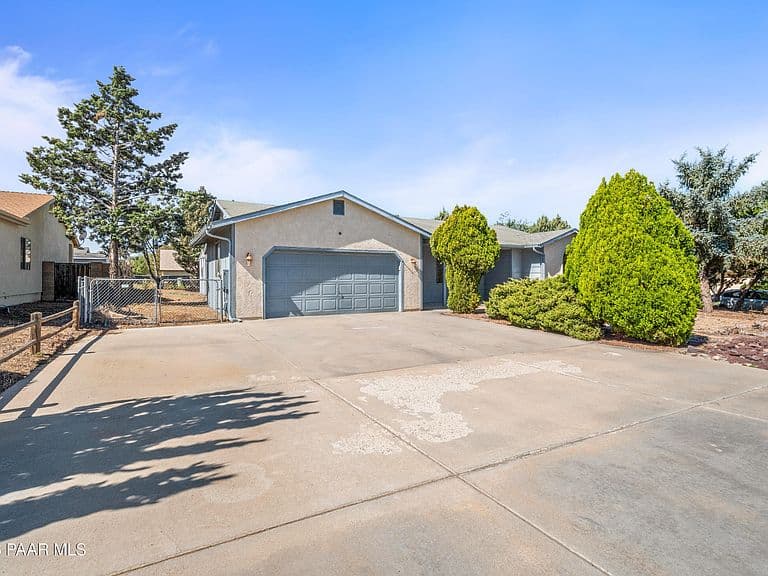 6174 N Buckboard Dr photo 2
