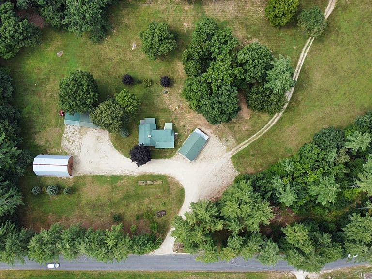60 Forest Lake Road photo 3