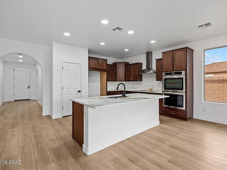 11952 N Raphael Way photo 4