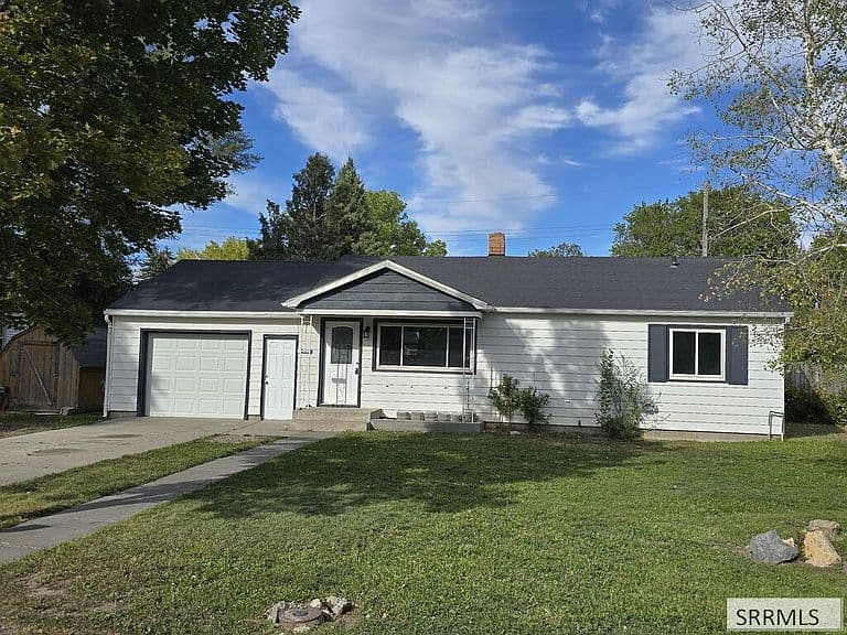 255 Clifford St photo 1