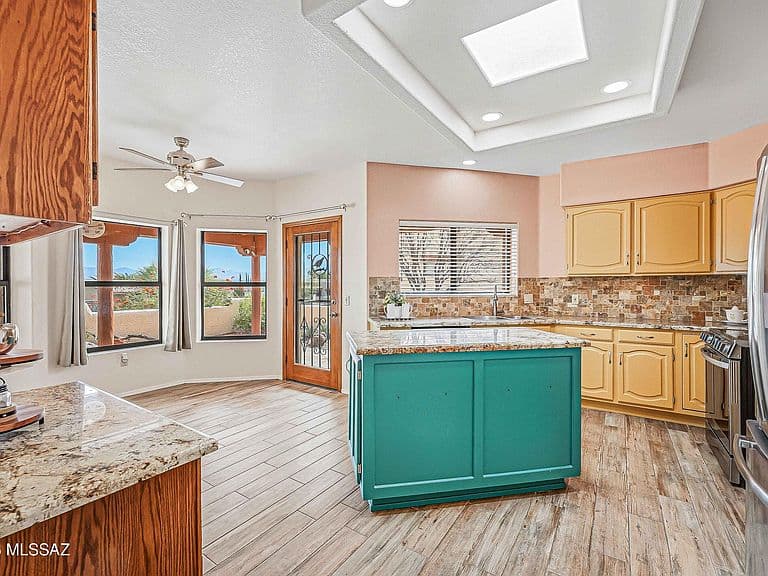661 N Avenida Cipres photo 5