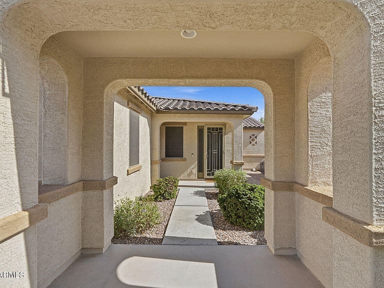 13099 N 91ST Drive photo 4