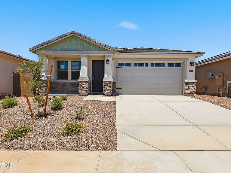 3014 E Villa Avenue photo 1