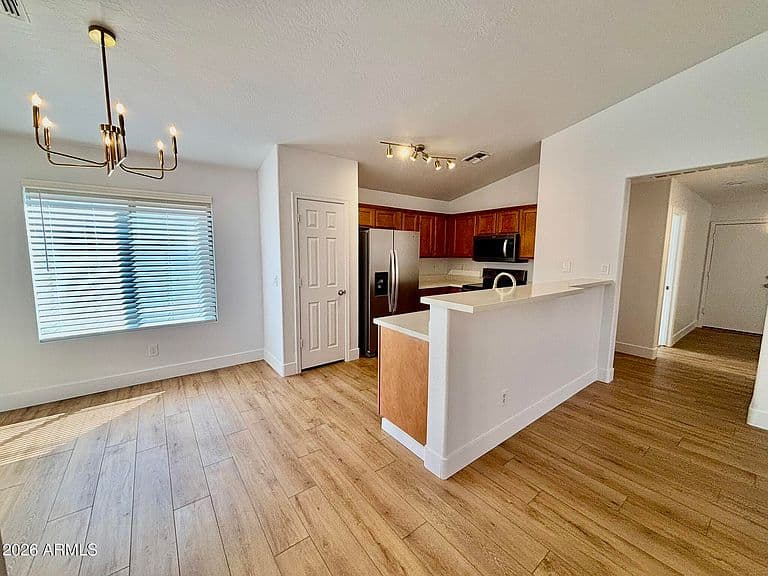 3202 W CARLOS Lane photo 5