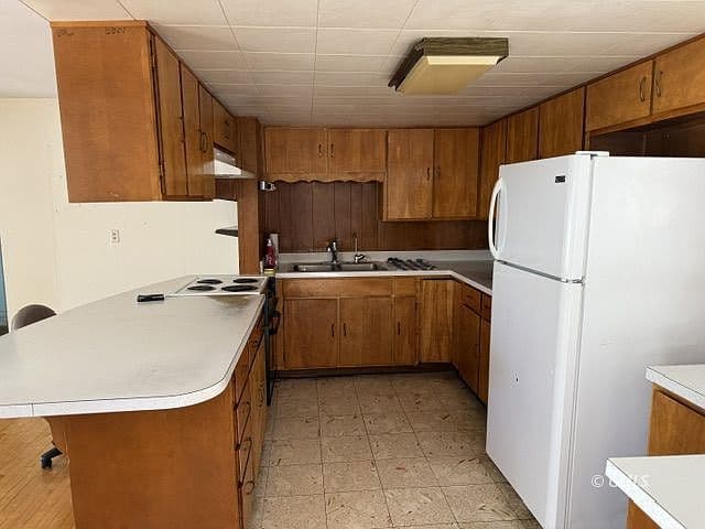 5669 S Glendale Ave photo 4