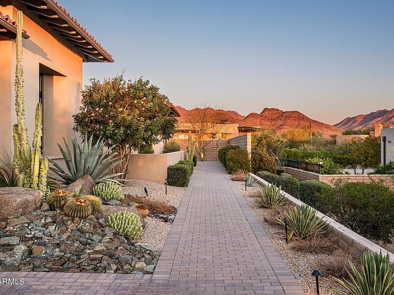 8900 E Sands Dr photo 5