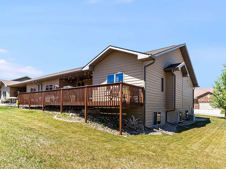 301 Enchanted Pines Dr photo 2
