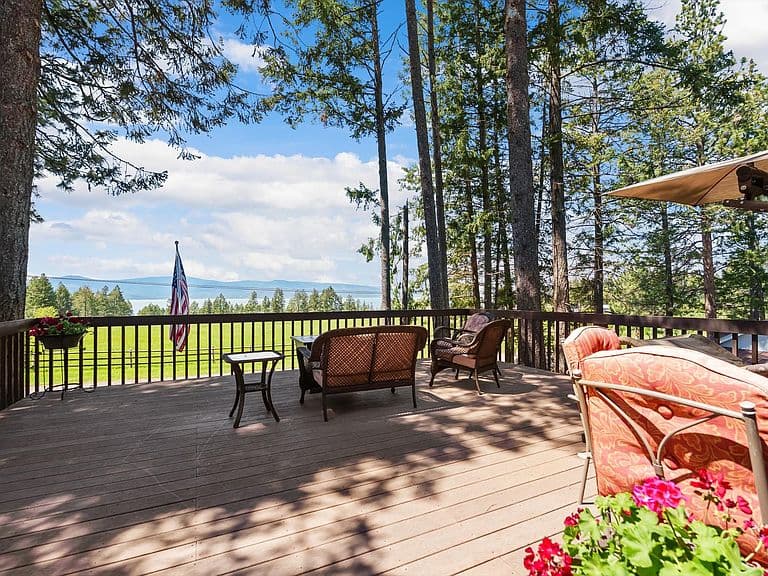 159 Sylvan Dr photo 3
