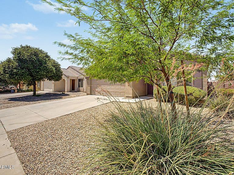10612 W GROSS Avenue photo 3