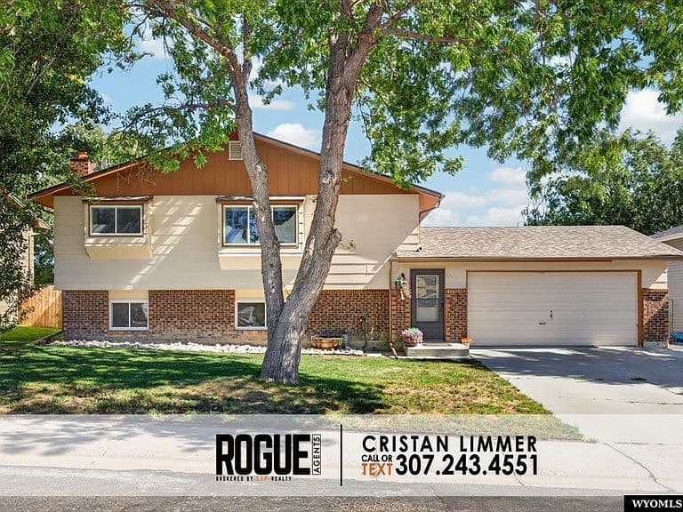 6600 Village Dr photo 1