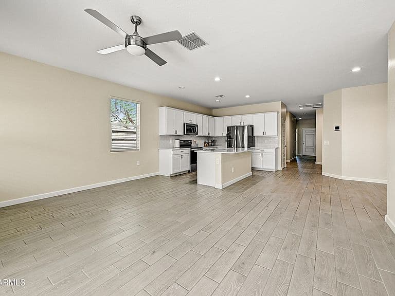 2470 S 242ND Lane photo 5