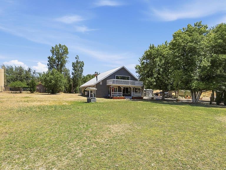62 E Mars Ln photo 3