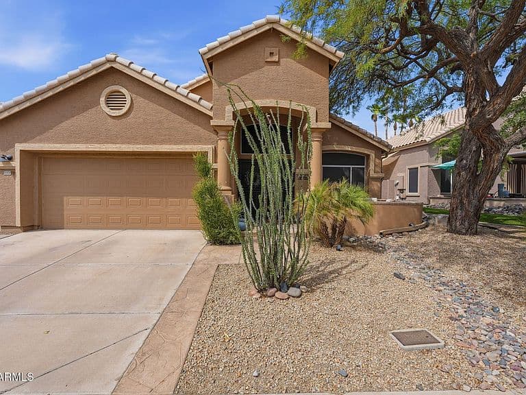 1446 E NIGHTHAWK Way photo 1