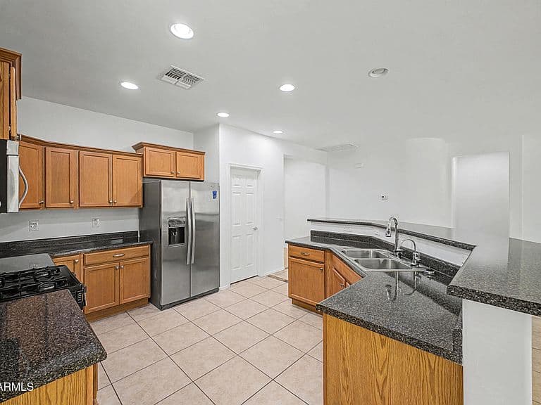 3393 N SAN MARIN Drive photo 4
