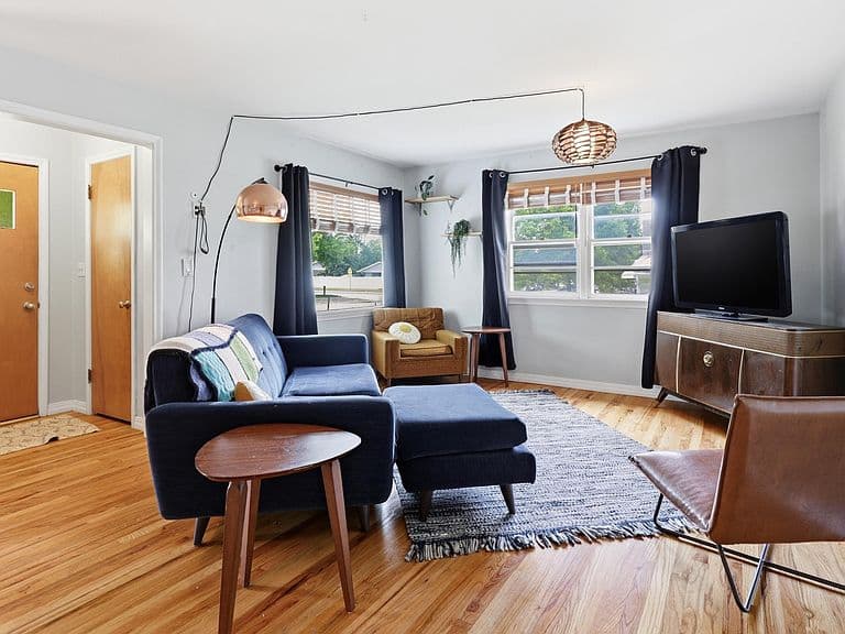 2746 W Saint Anne St photo 5
