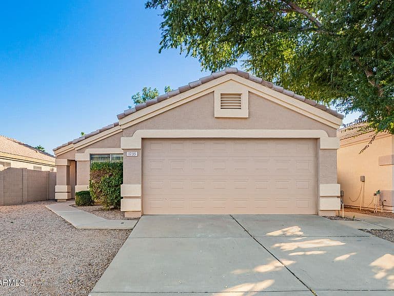 1735 E Saratoga St photo 2