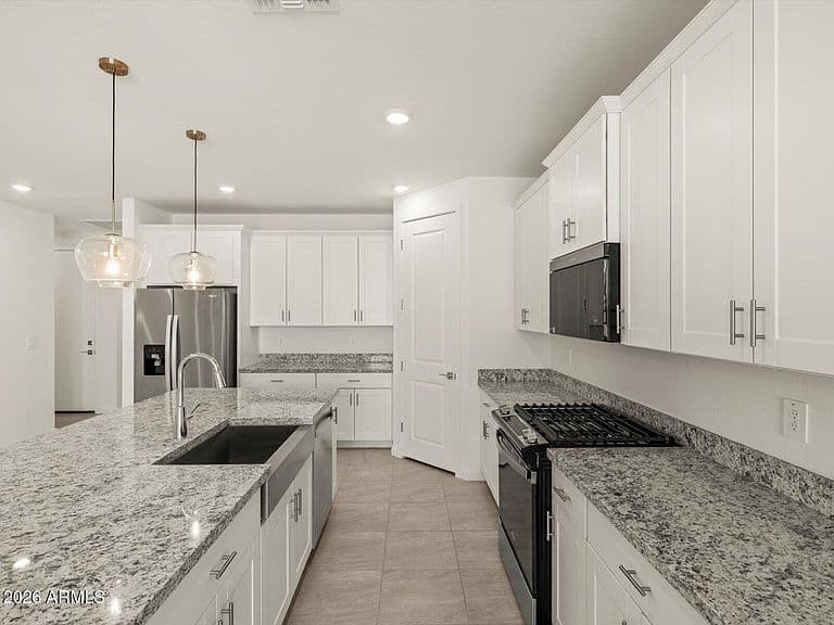 3856 N PATRIOT Way photo 1