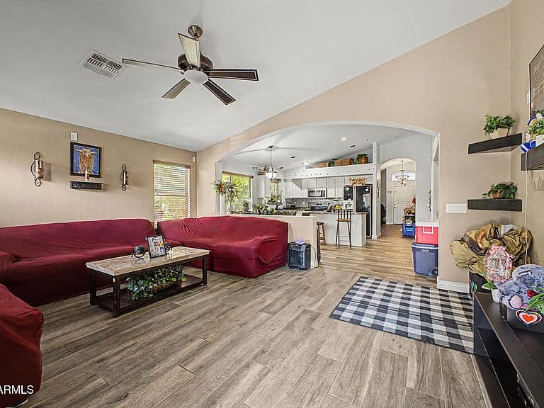 4623 W DESERT Lane photo 4