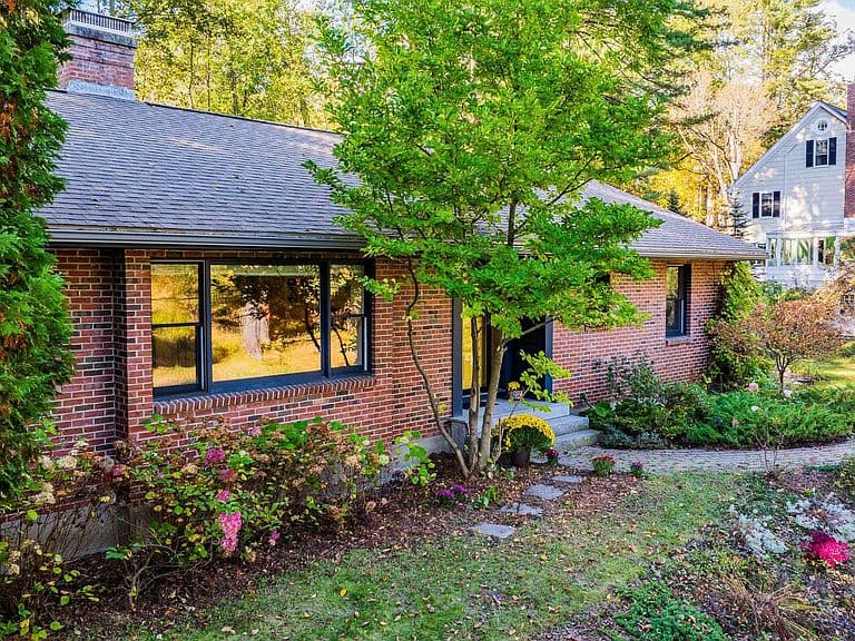 15 Currier Place photo 3