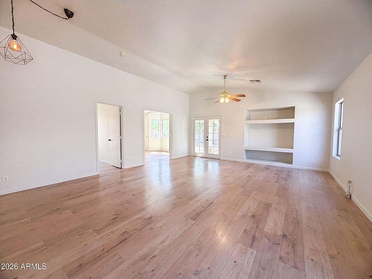 2756 S COMPTON -- photo 3