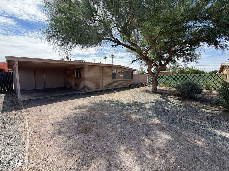 6956 E Lola Pl photo 2