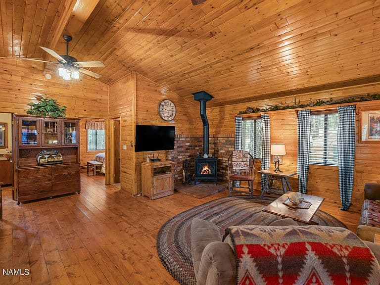 7386 E Long Bow Dr photo 4