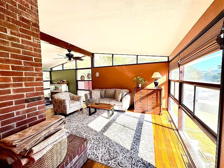 12 Windsor Terrace photo 4