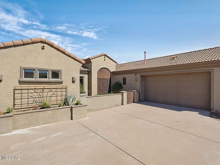 5823 S Turquoise Canyon Dr photo 3