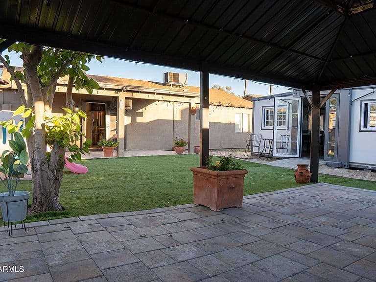 13250 N 38th St photo 1