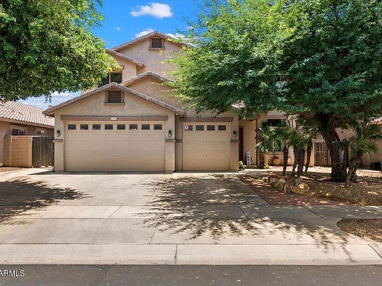 7325 N 72ND Avenue photo 1
